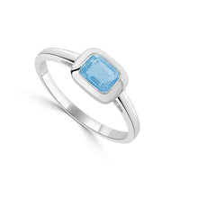 Load image into Gallery viewer, 14K Gold Birthstone Ring
